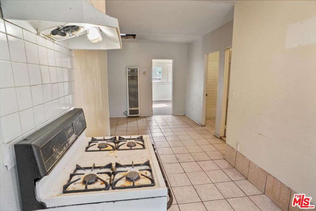 140 S Avenue 58 Property Photo 11