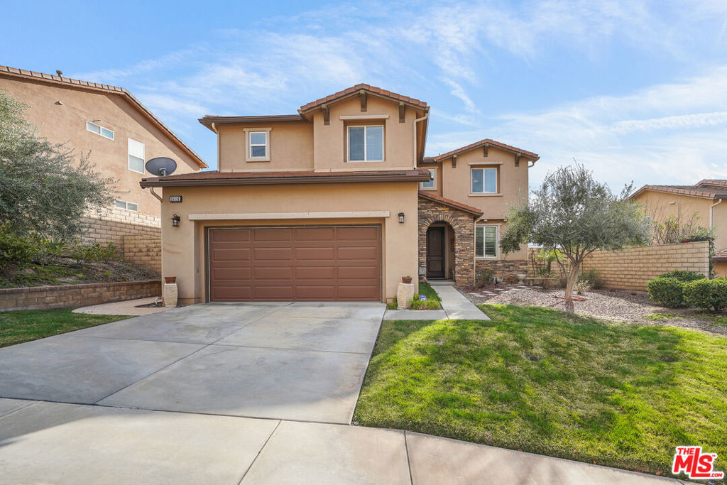 19316 Lauren Lane Property Photo