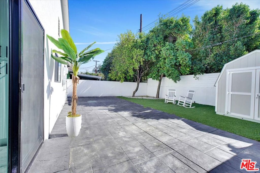 14642 Runnymede Street Property Photo 38
