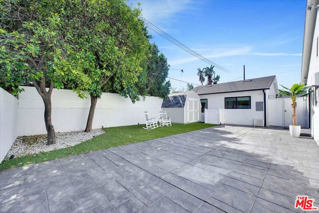 14642 Runnymede Street Property Photo 39