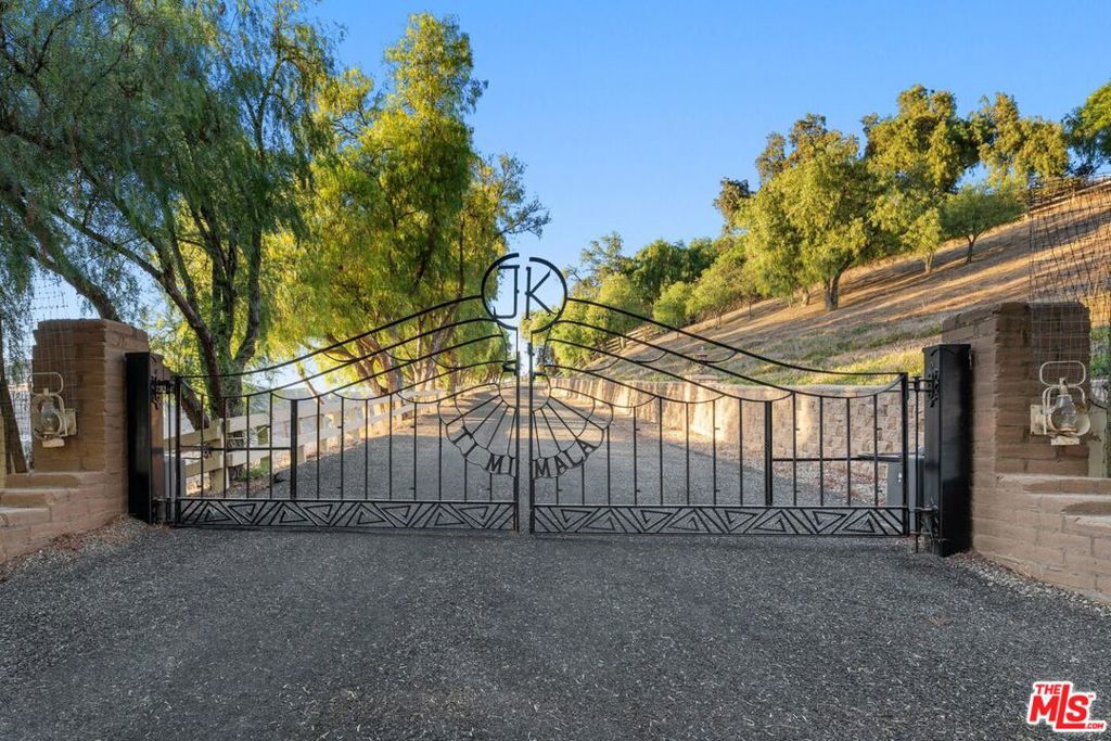 7351 Happy Canyon Road Property Photo 22