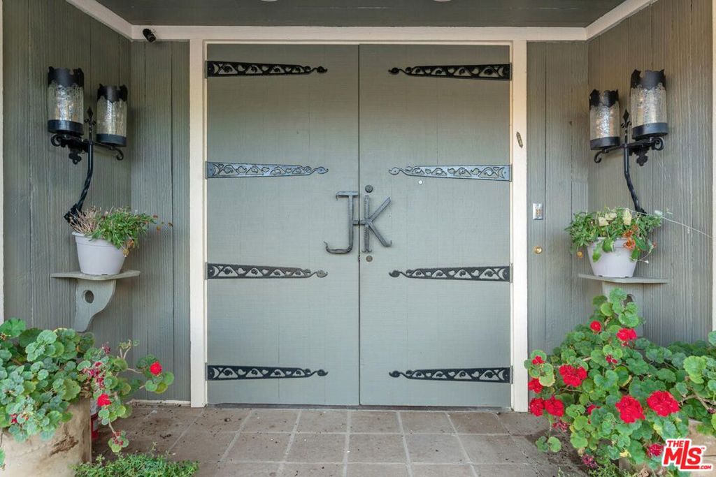 7351 Happy Canyon Road Property Photo 28