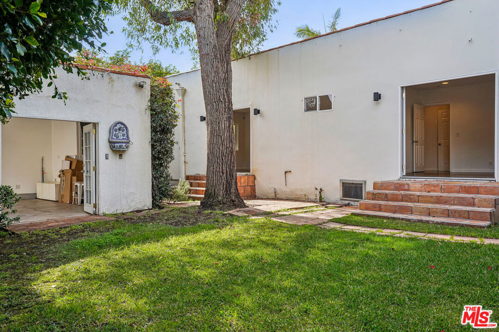 352 S Oakhurst Drive Property Photo 43