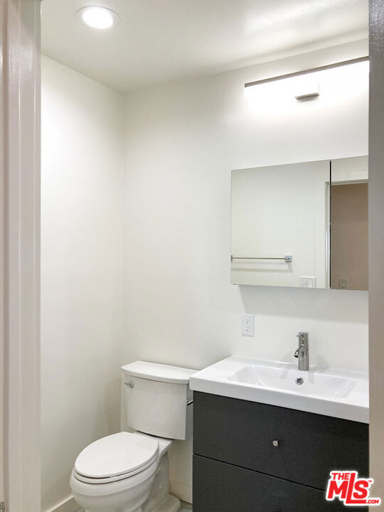 1249 23rd Street A Property Photo 15
