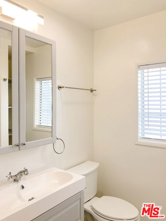 1249 23rd Street A Property Photo 17