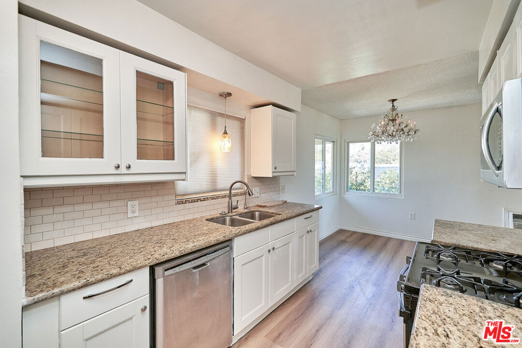 12129 Beverly Boulevard 3c Property Photo 1