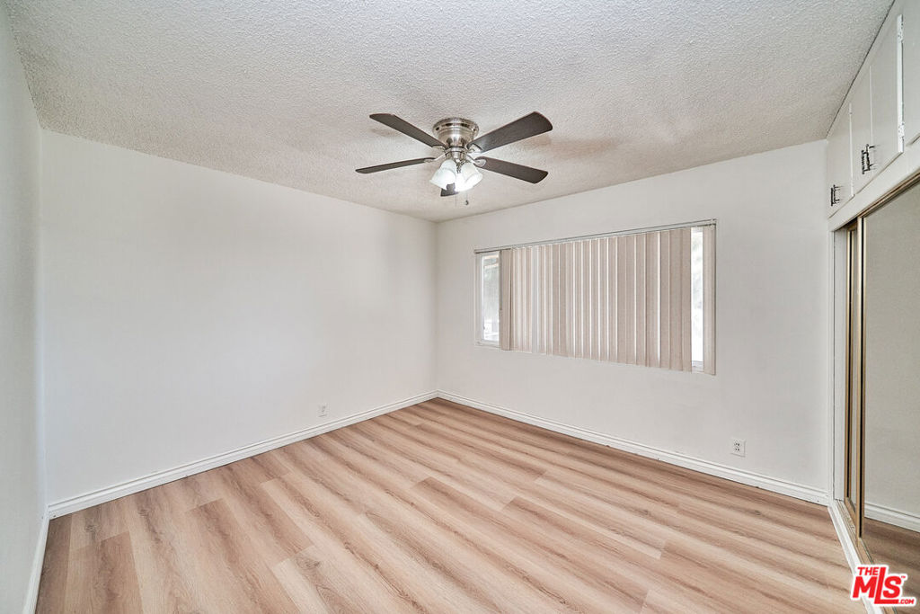 12129 Beverly Boulevard 3c Property Photo 19