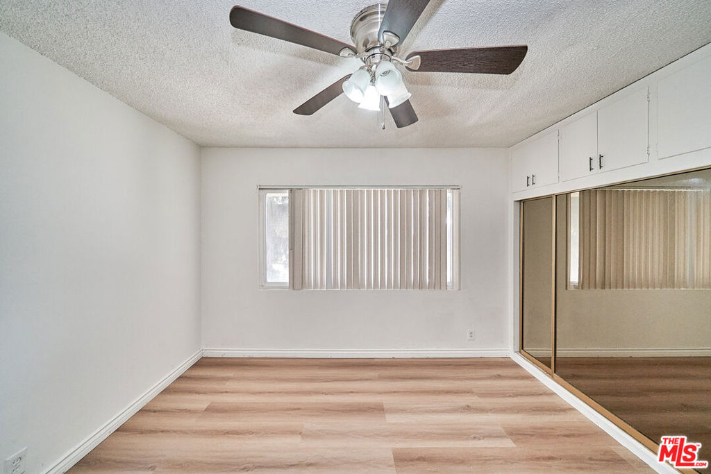 12129 Beverly Boulevard 3c Property Photo 20