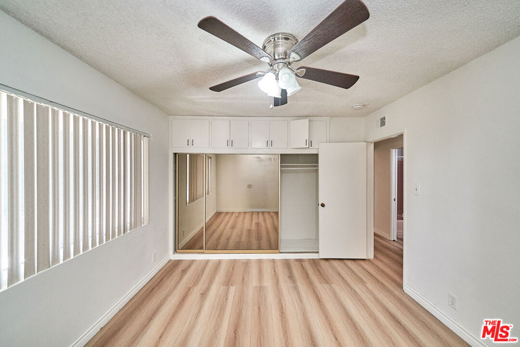 12129 Beverly Boulevard 3c Property Photo 22
