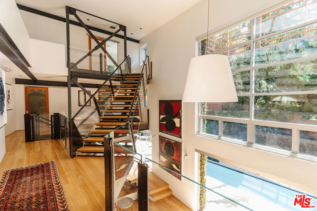 562 Stassi Lane Property Photo 9