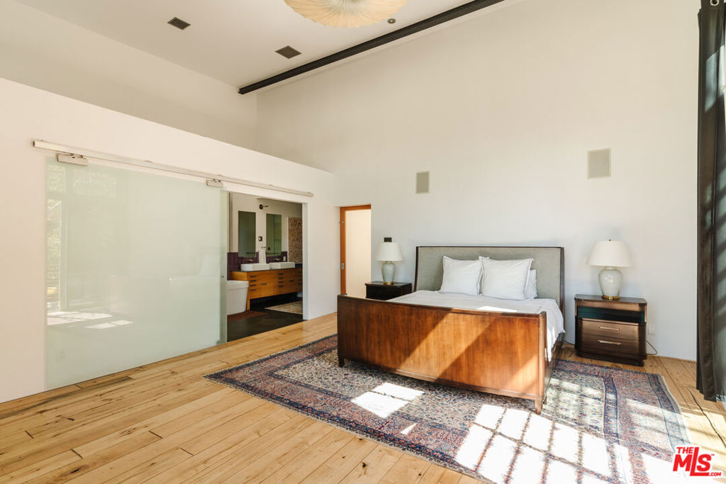 562 Stassi Lane Property Photo 13