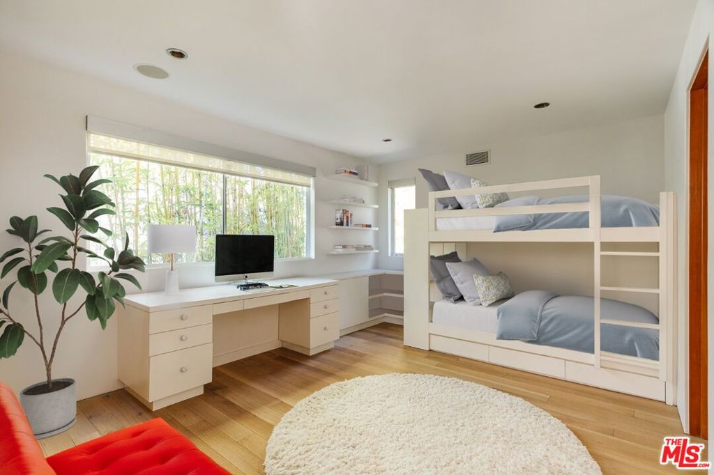 562 Stassi Lane Property Photo 20