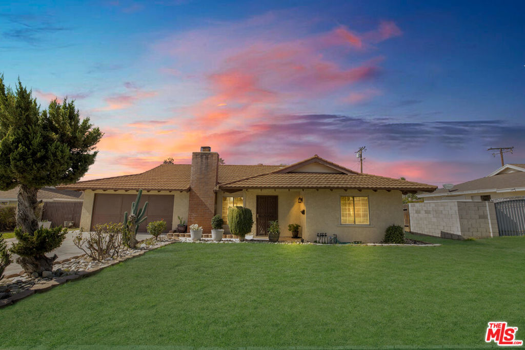 550 N Eucalyptus Avenue Property Photo 1