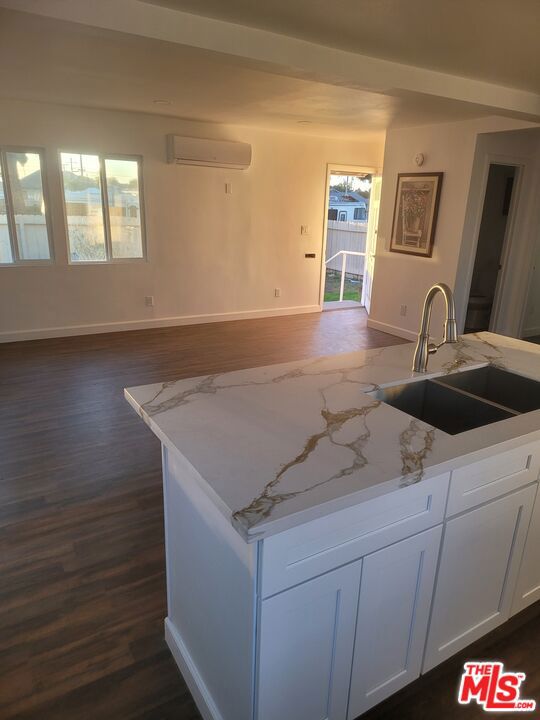 12202 Compton Avenue Property Photo