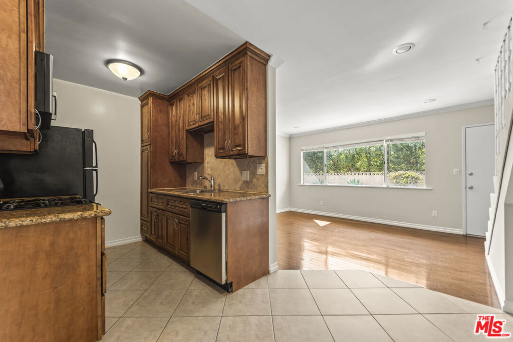 1015 Ashland Avenue 1 Property Photo 8