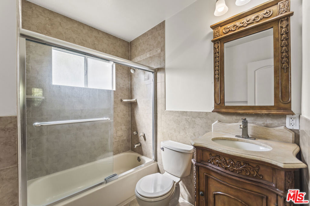 1015 Ashland Avenue 1 Property Photo 18
