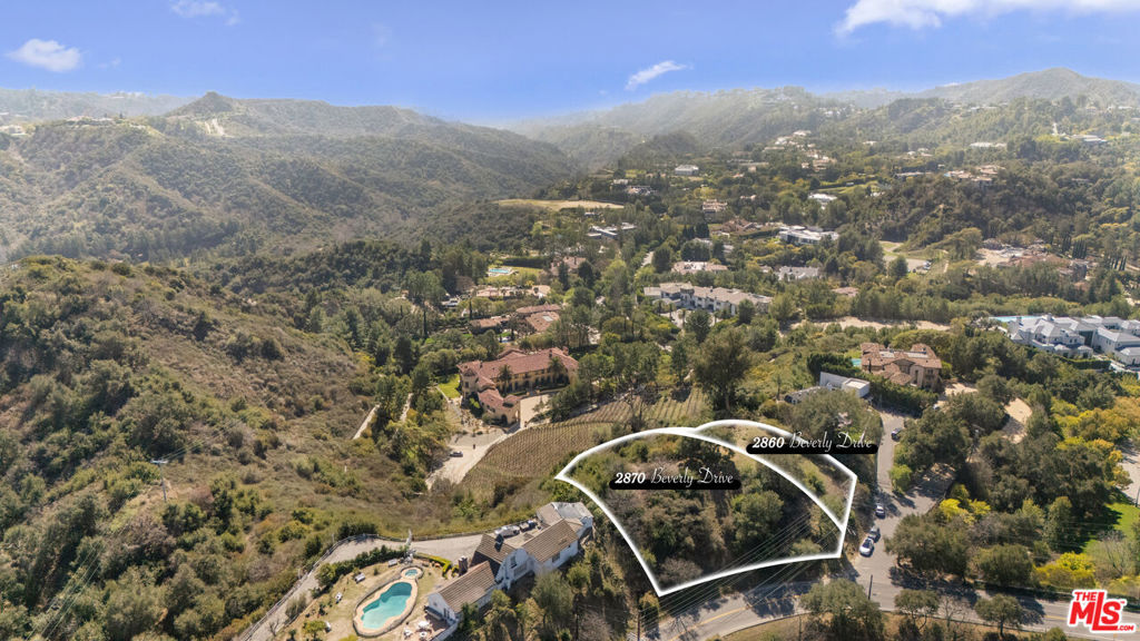 2870 & 2860 Beverly Drive Property Photo