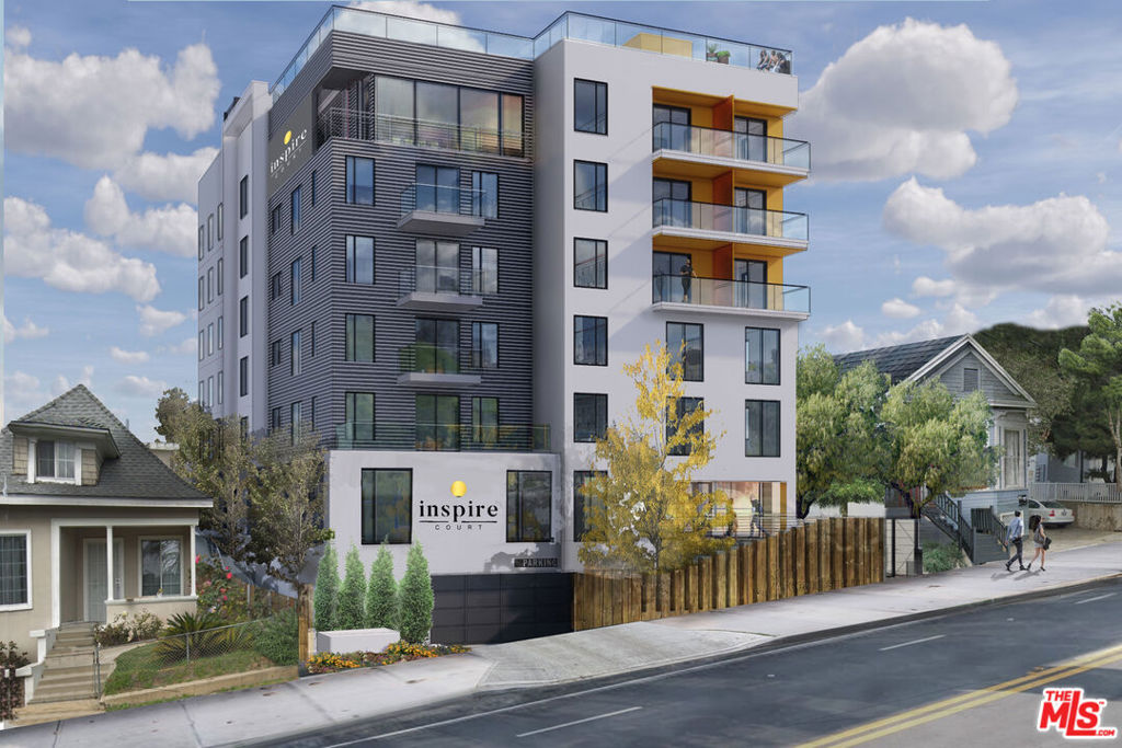 1415 W Court Street Property Photo