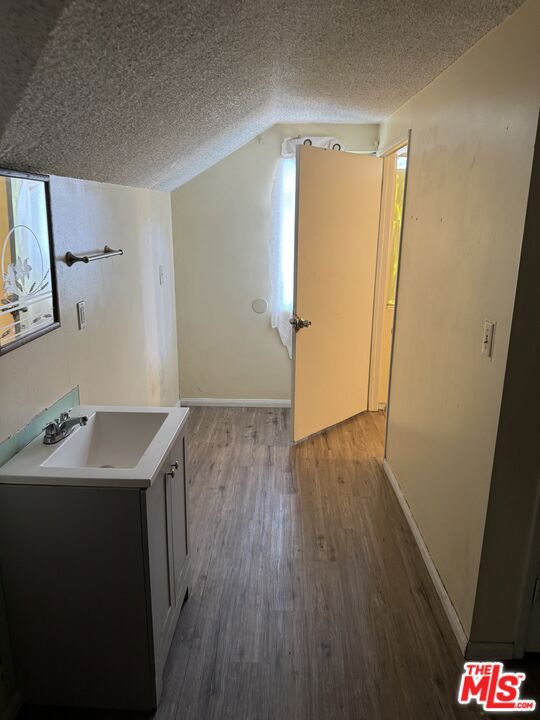 563 W 16th Street Property Photo 17