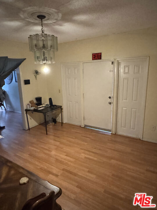 563 W 16th Street Property Photo 18