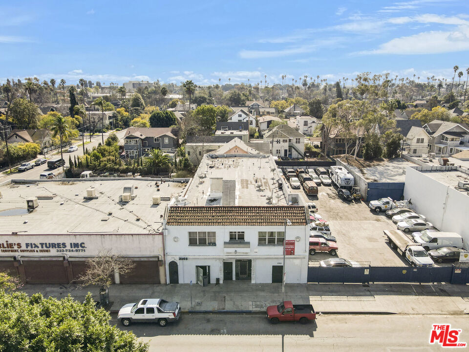 2360 W Washington Boulevard Property Photo 1