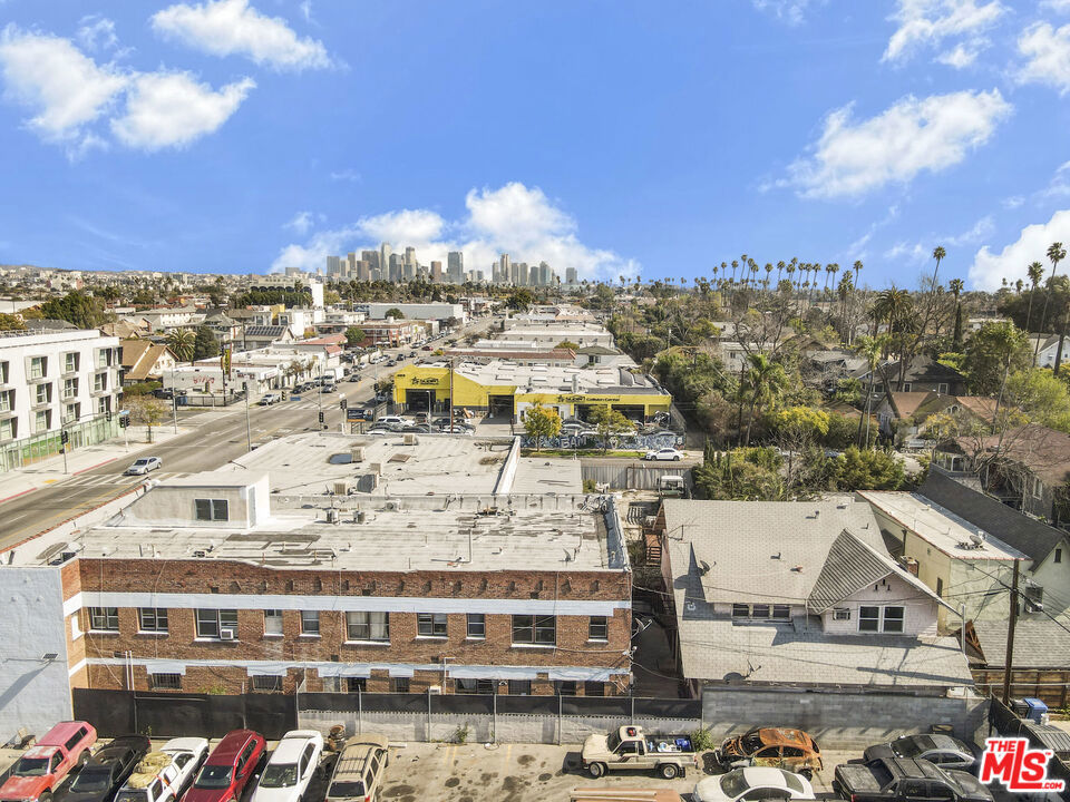 2360 W Washington Boulevard Property Photo 8