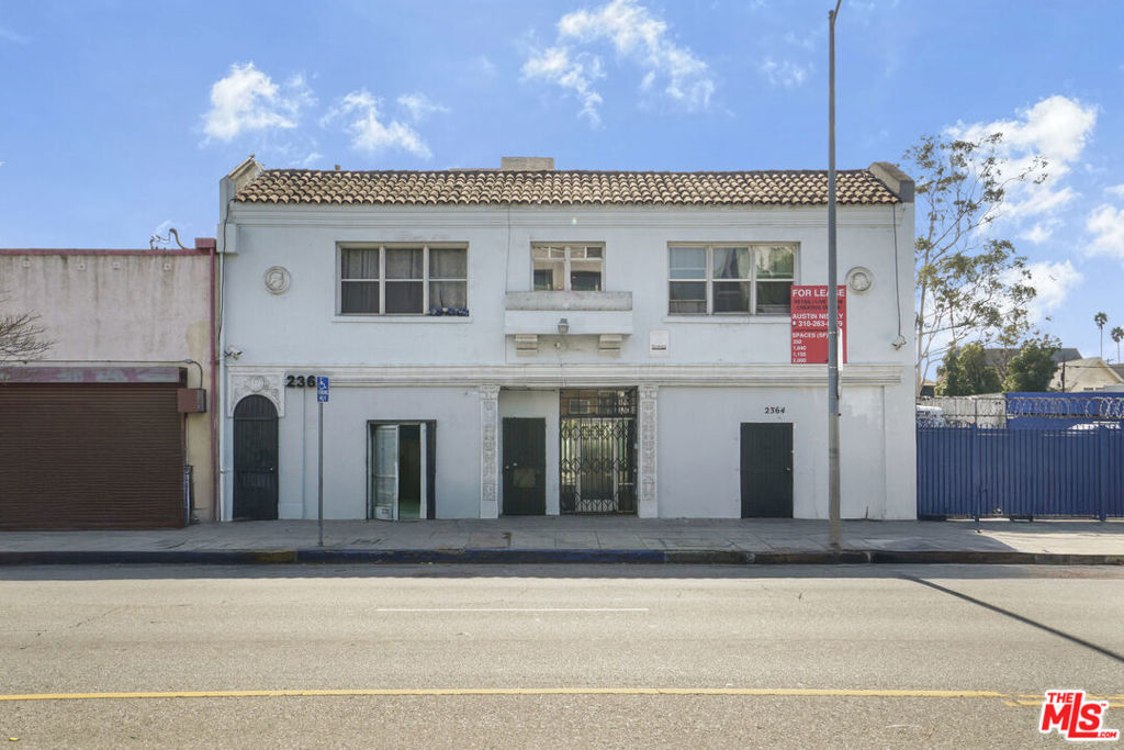 2360 W Washington Boulevard Property Photo 10