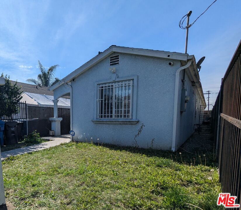10317 Anzac Avenue Property Photo