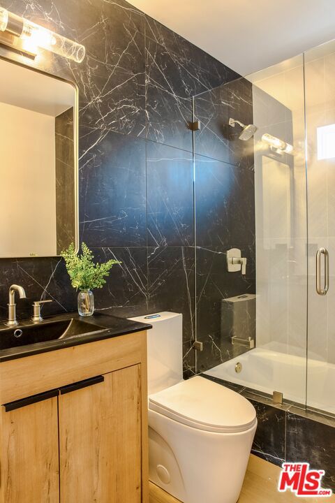 9051 Lucerne Avenue Property Photo 12