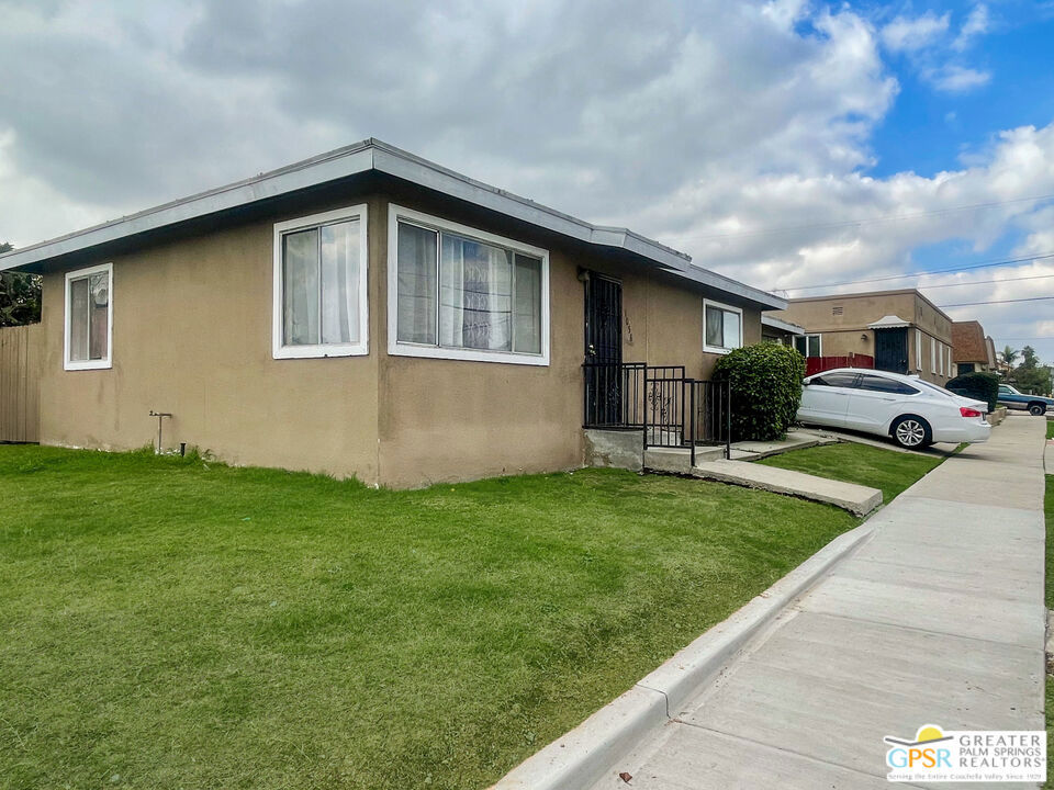 1058 W 112th Street Property Photo