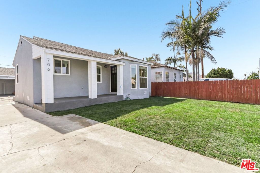 706 E 93rd Street Property Photo