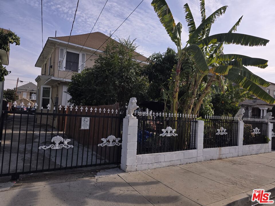 1340 Constance Street Property Photo 1