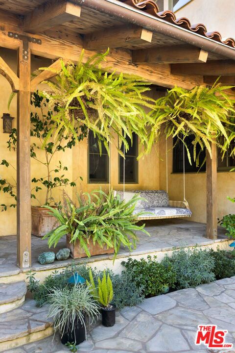 821 Camino Colibri Property Photo 6