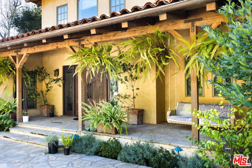 821 Camino Colibri Property Photo 7