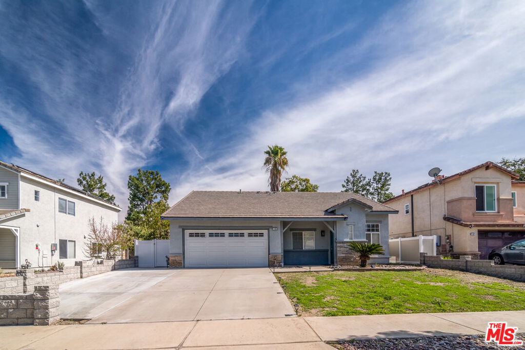 1106 Alpine Court Property Photo 2