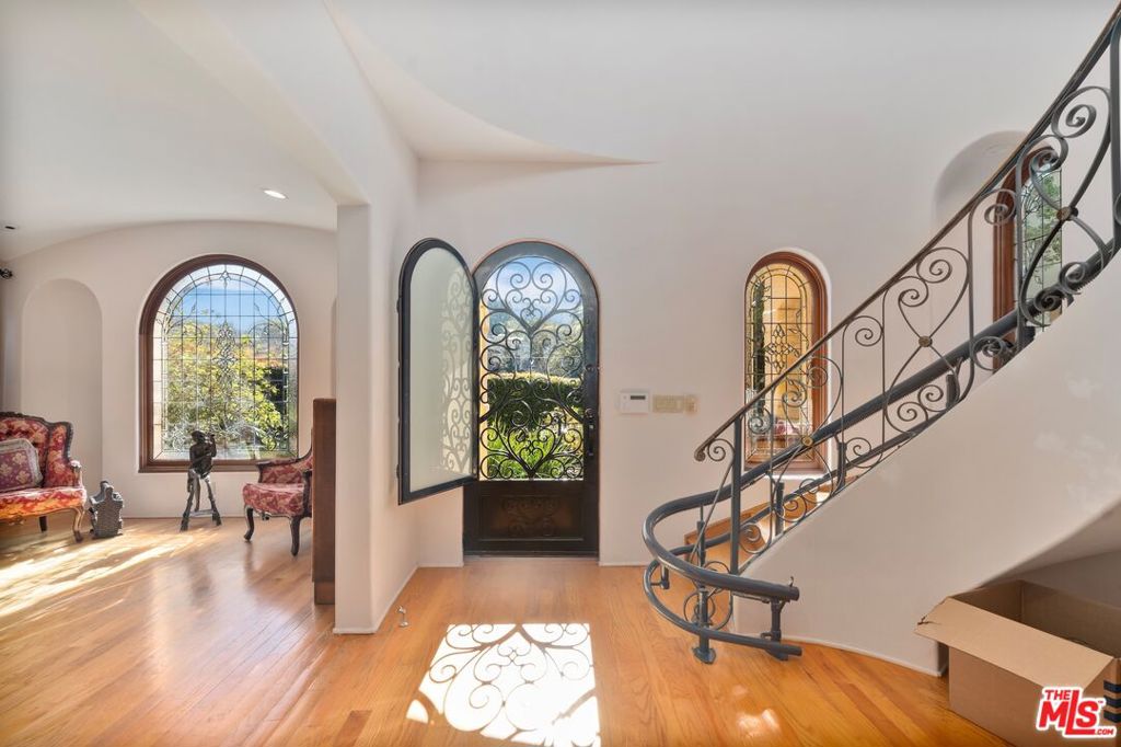 928 Wellesley Avenue Property Photo 2