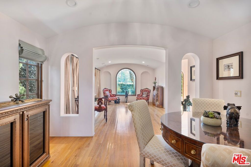 928 Wellesley Avenue Property Photo 6