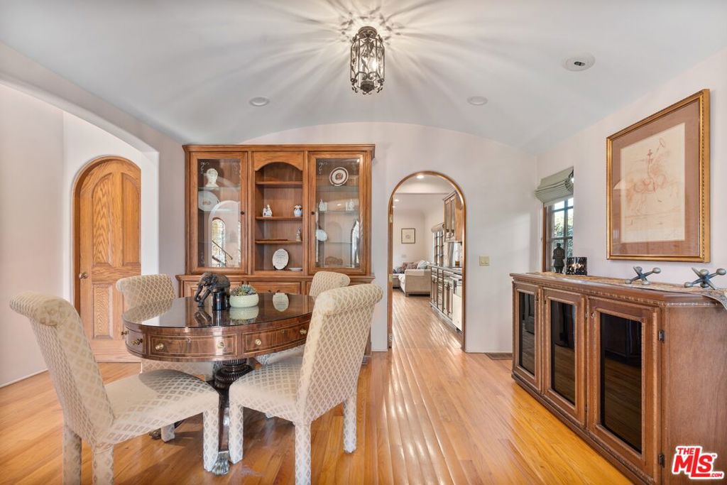 928 Wellesley Avenue Property Photo 7