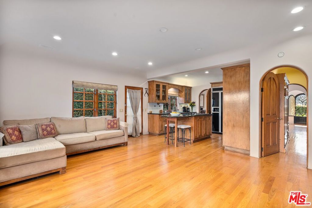 928 Wellesley Avenue Property Photo 15