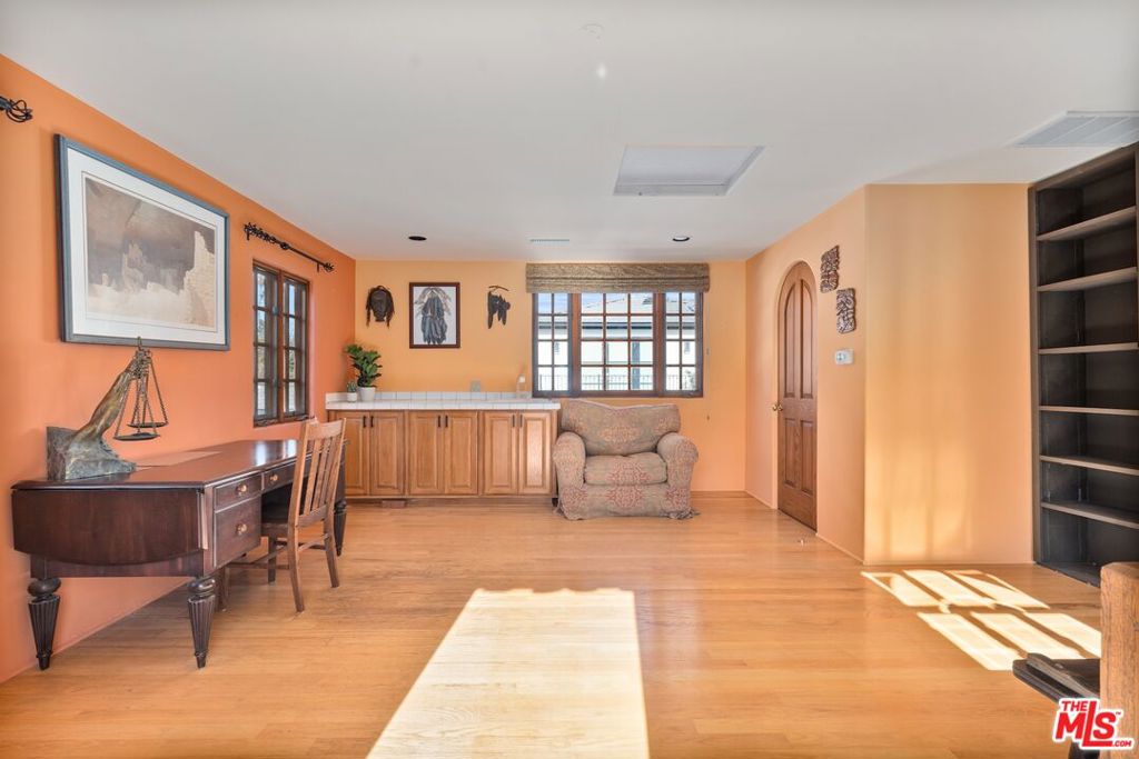 928 Wellesley Avenue Property Photo 26