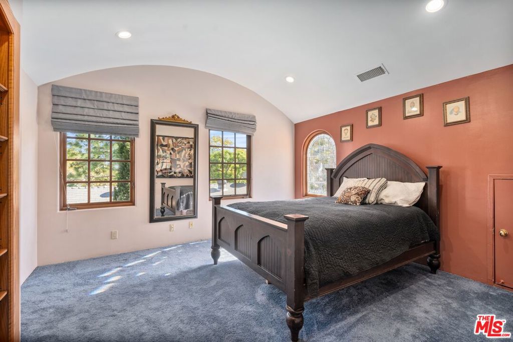 928 Wellesley Avenue Property Photo 29