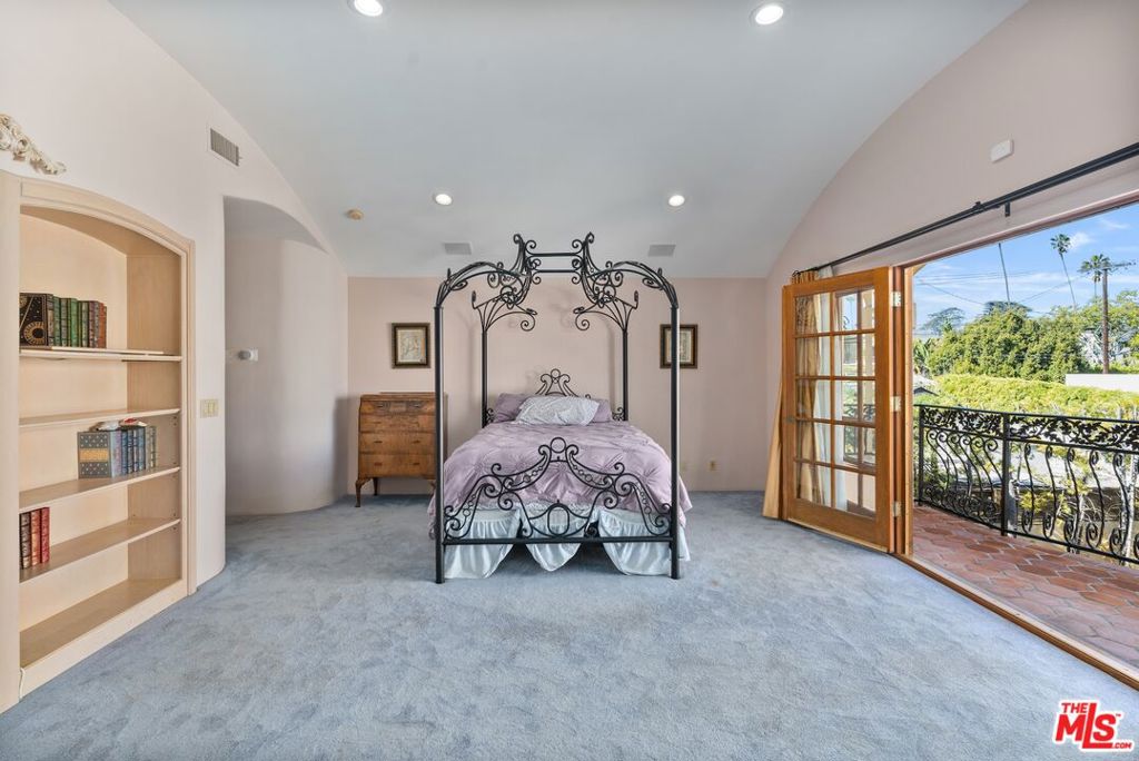 928 Wellesley Avenue Property Photo 33