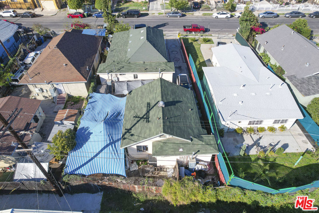 1320 E 41st Place Property Photo 10