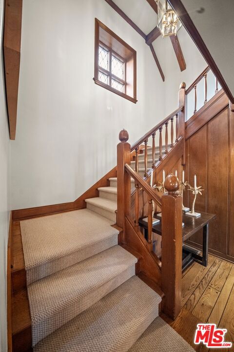 708 N Sierra Drive Property Photo 28