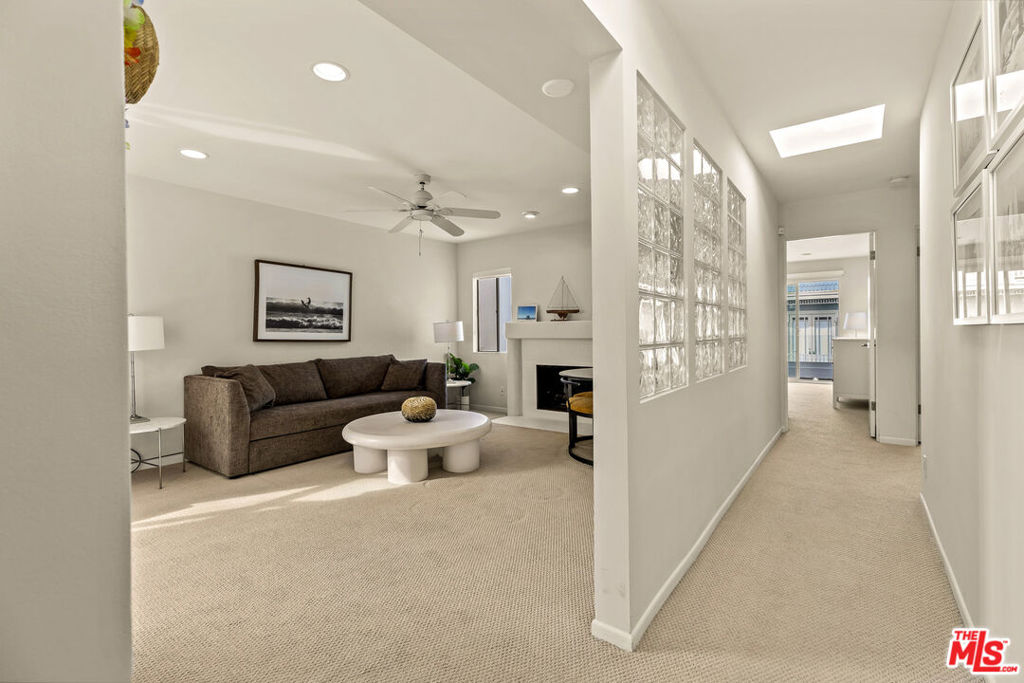 3616 The Strand C Property Photo 20