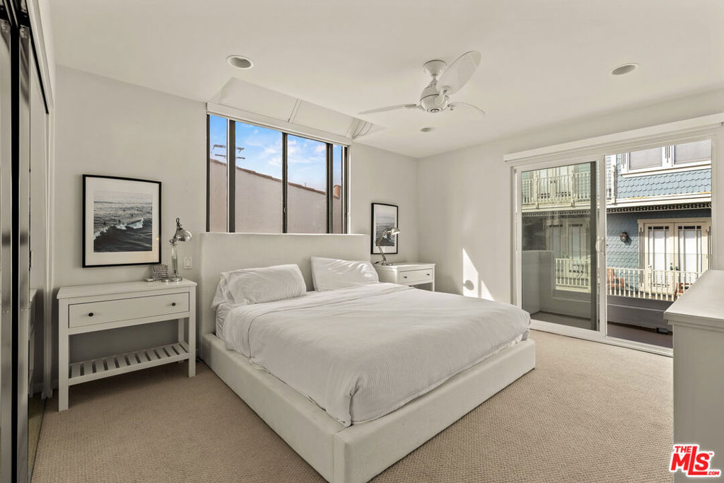 3616 The Strand C Property Photo 23