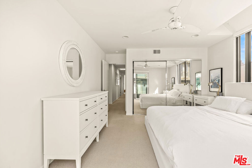 3616 The Strand C Property Photo 25