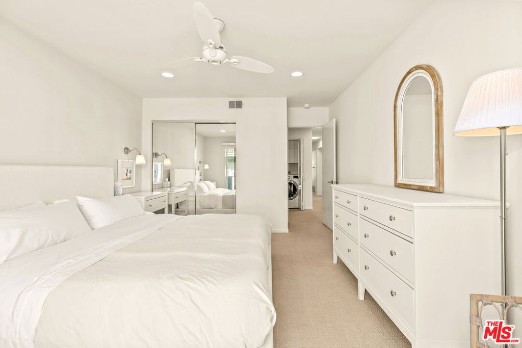 3616 The Strand C Property Photo 27
