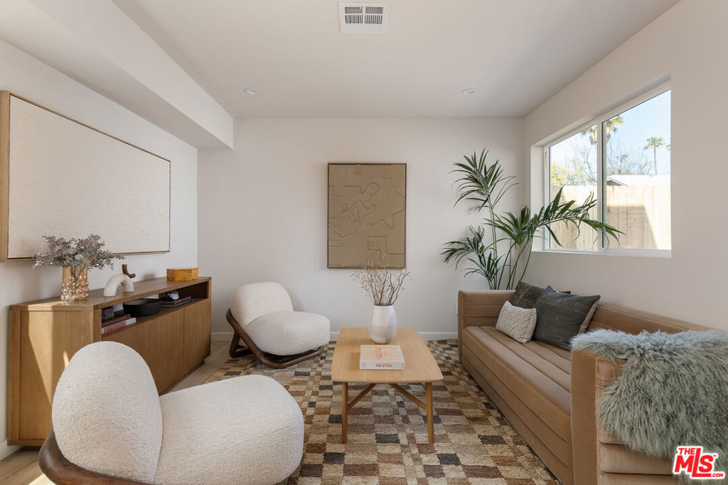 2212 Reservoir Street Property Photo