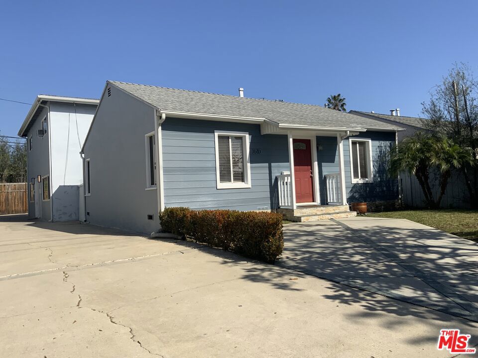 3610 Beethoven Street Property Photo 2